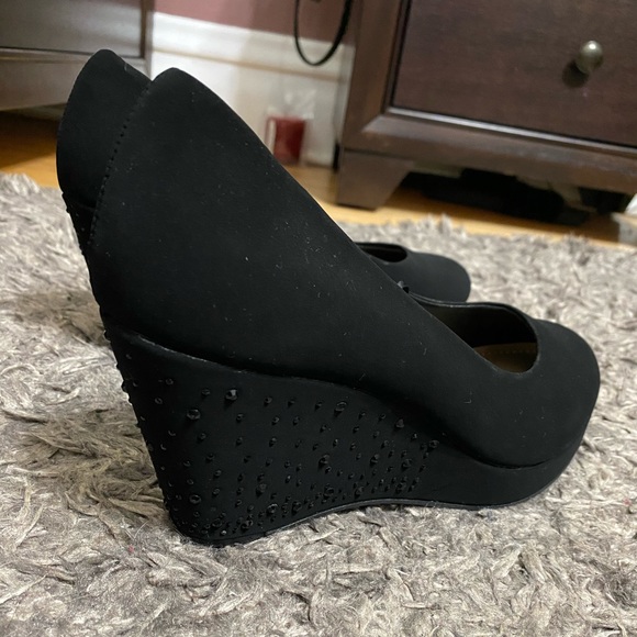 Shoes - Black wedges